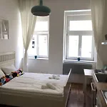 Cimburkova 9